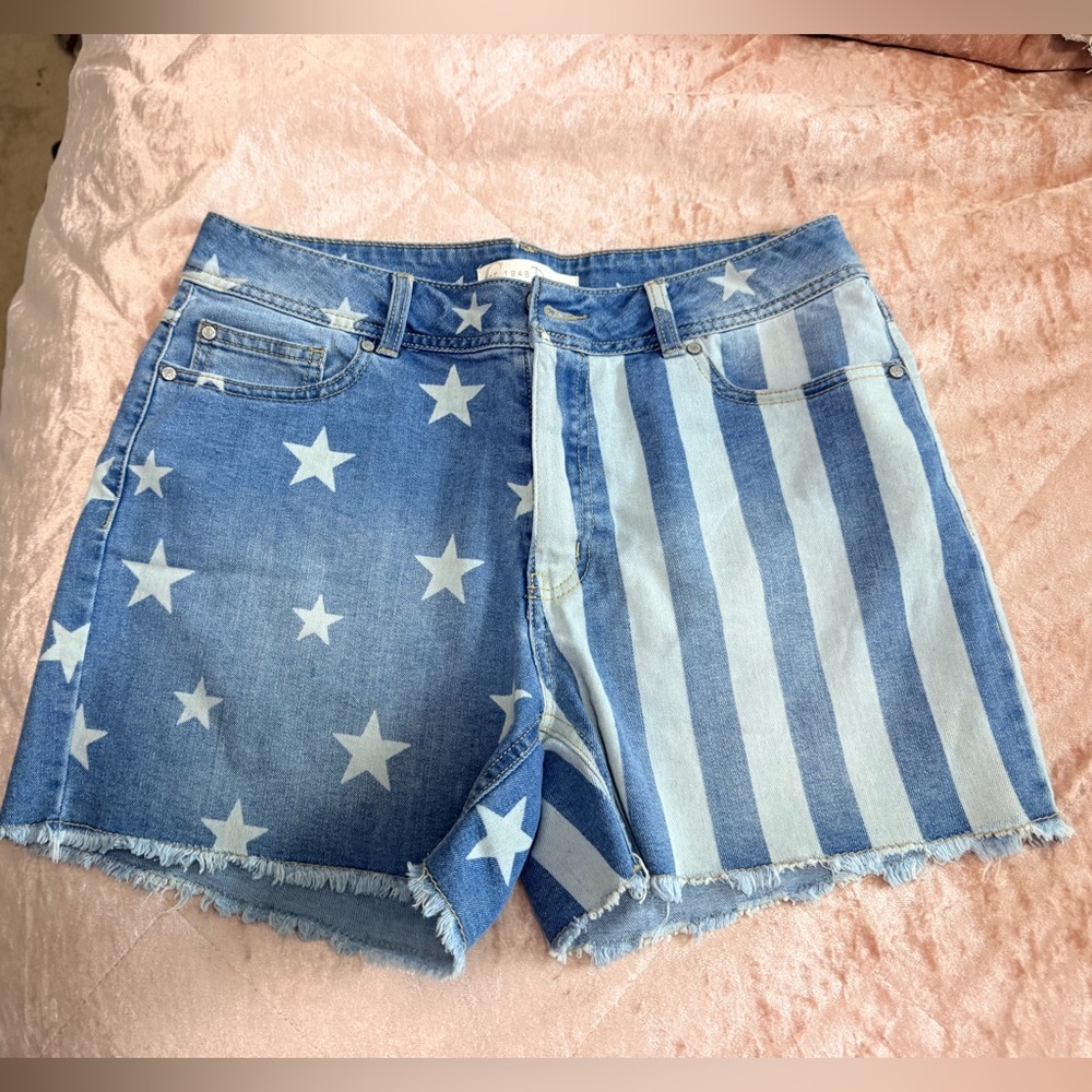 Est. 1948 Denim Star & Stripe High-Rise Shorts size 10